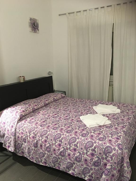 My Purple Apartment In The Center Of Rom Eksteriør billede