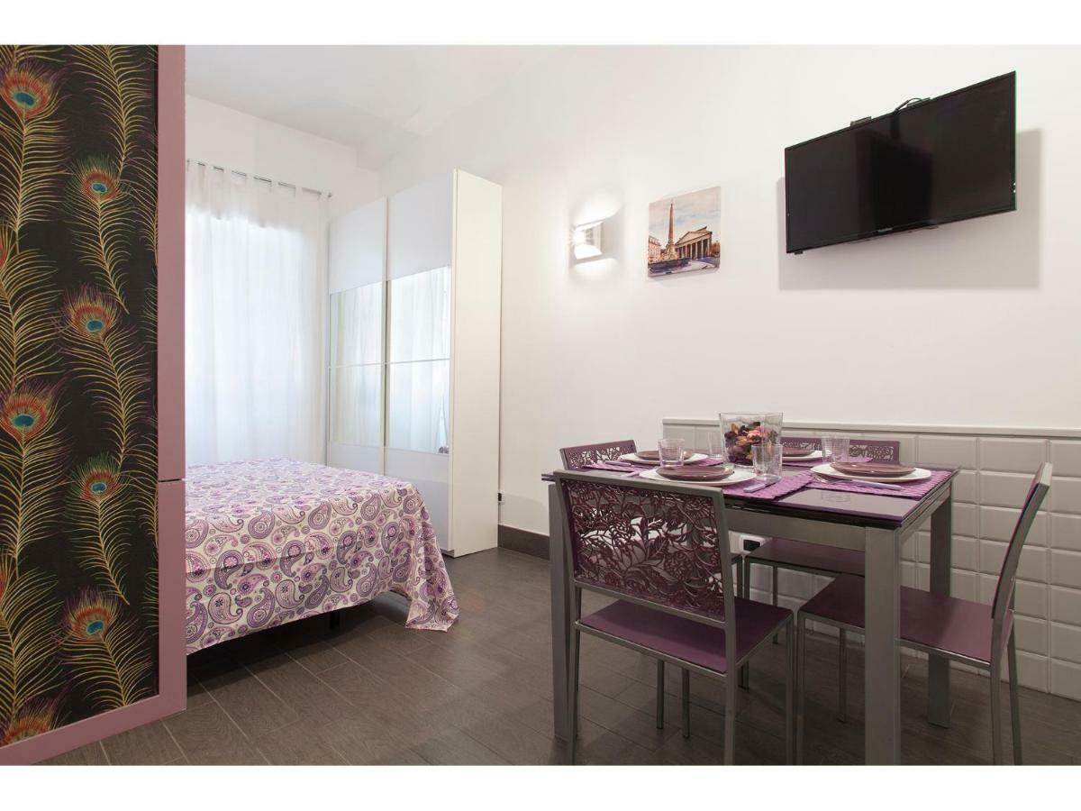 My Purple Apartment In The Center Of Rom Eksteriør billede